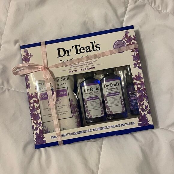 Dr. Teal's Bath and Body Soothe & Sleep lavender Gift Set brand new - Picture 2 of 4